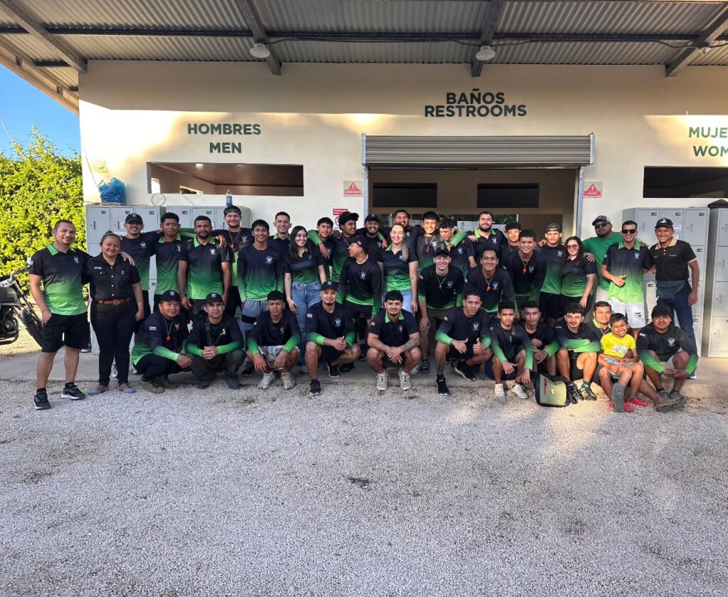 la leona waterfall adventure hike and el rincon team